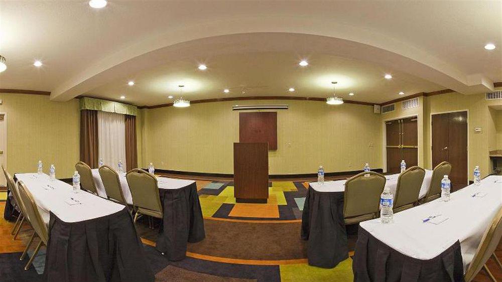 Holiday Inn Express Arlington Interstate 20 Parks Mall By Ihg Dış mekan fotoğraf